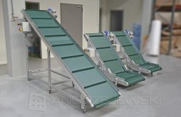 Set of diagonal belt conveyors